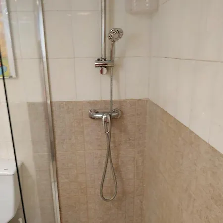 El Piso De Heidi Pp27 아파트 하엔